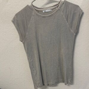 Zara Women's Short Sleeve Top in Gray